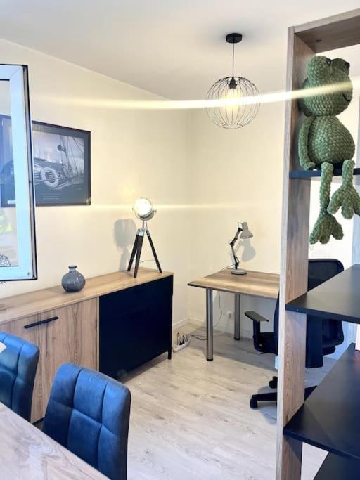 Apartment Vulcain 2, 11eme, Ile De Nantes, 4pers, Parking Inclus